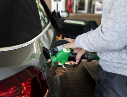 DGT defenderá que las autoescuelas mantengan la ayuda al combustible