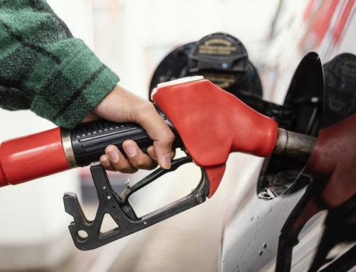 El sector de las autoescuelas insiste en su derecho a la bonificación de combustible